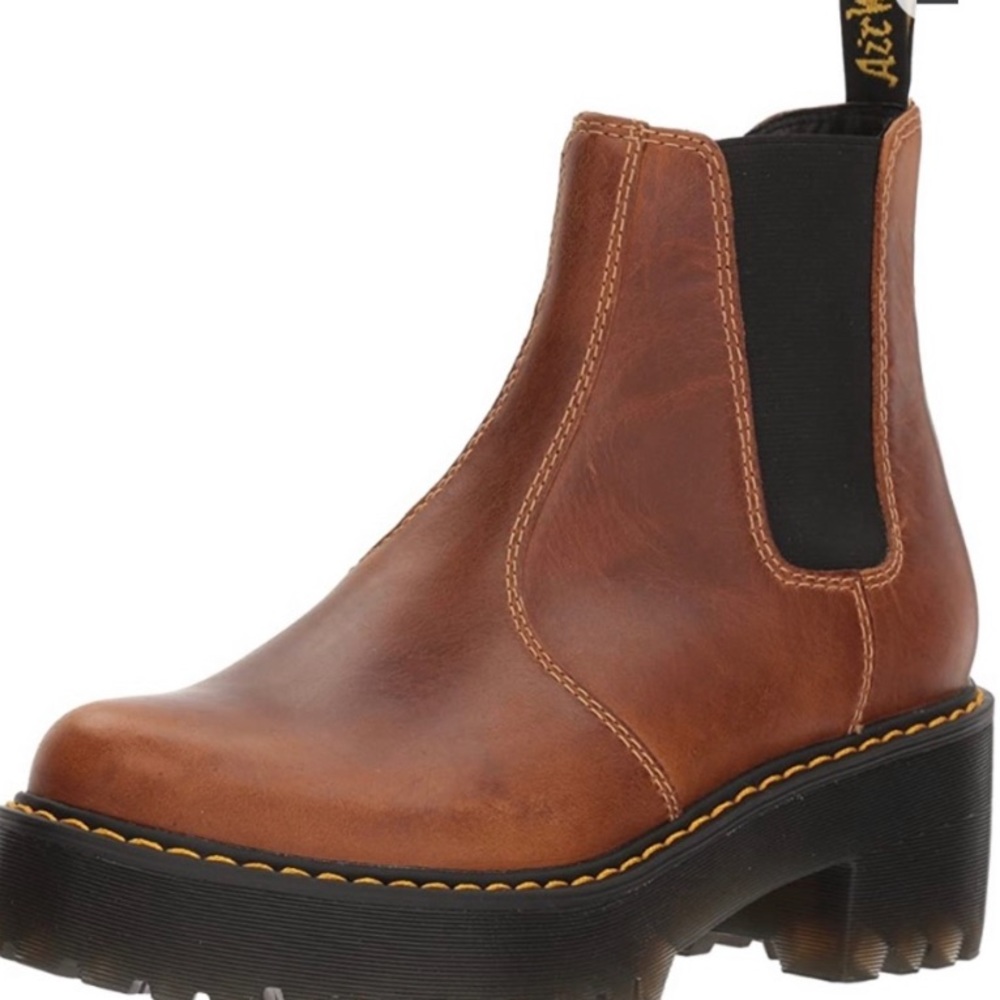 ISO BROWN ROMETTY DOC MARTEN BOOTS